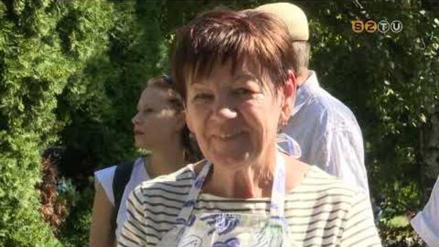 Lecsókóstolás várta az érdeklődőket a hagyományos Oladi Őszköszöntő családi délutánon Lecsókóstolás várta az érdeklődőket a hagyományos Oladi Őszköszöntő családi délutánon