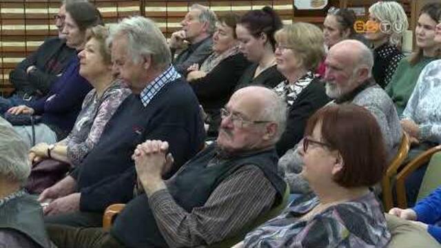Áttűnések címmel megjelent Szauer Ágoston Prima-díjas költő, tanár, csillagász legújabb verseskötete Áttűnések címmel megjelent Szauer Ágoston Prima-díjas költő, tanár, csillagász legújabb verseskötete