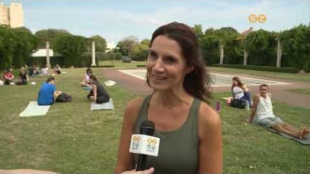 Első alkalommal tartottak szabadtéri közösségi jóga délutánt a Ferences kertben Első alkalommal tartottak szabadtéri közösségi jóga délutánt a Ferences kertben