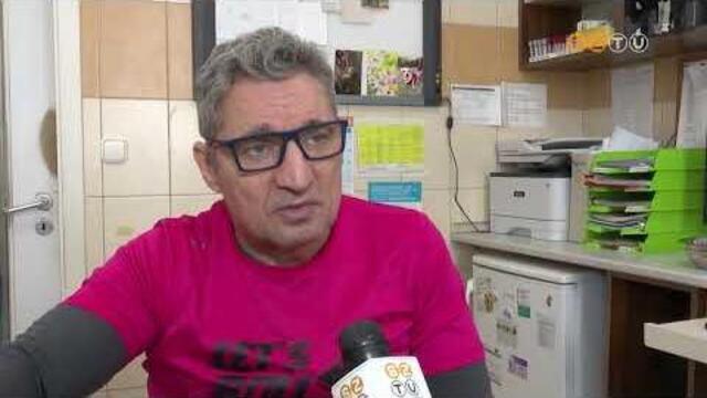 Ha négylábú kedvencünk erősen vakarózik és rázza a fejét, akkor irány az állatorvos! Ha négylábú kedvencünk erősen vakarózik és rázza a fejét, akkor irány az állatorvos!