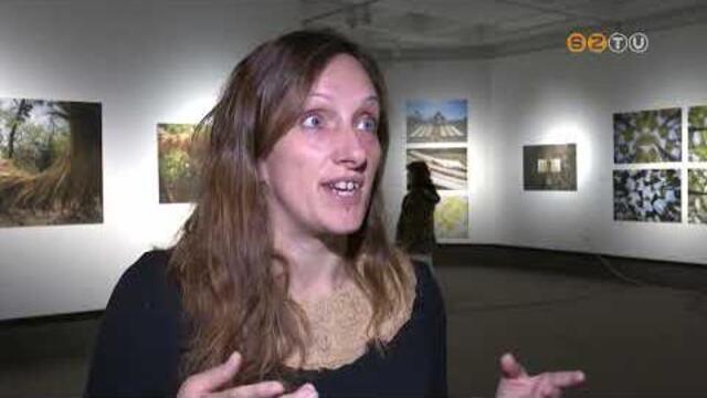 Módra Bettina Lenyomat című kiállításának megnyitója faültetéssel kezdődött Módra Bettina Lenyomat című kiállításának megnyitója faültetéssel kezdődött