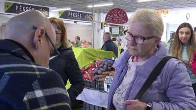 Bárki elvihette legkedvesebb versét szombaton a piacra Bárki elvihette legkedvesebb versét szombaton a piacra